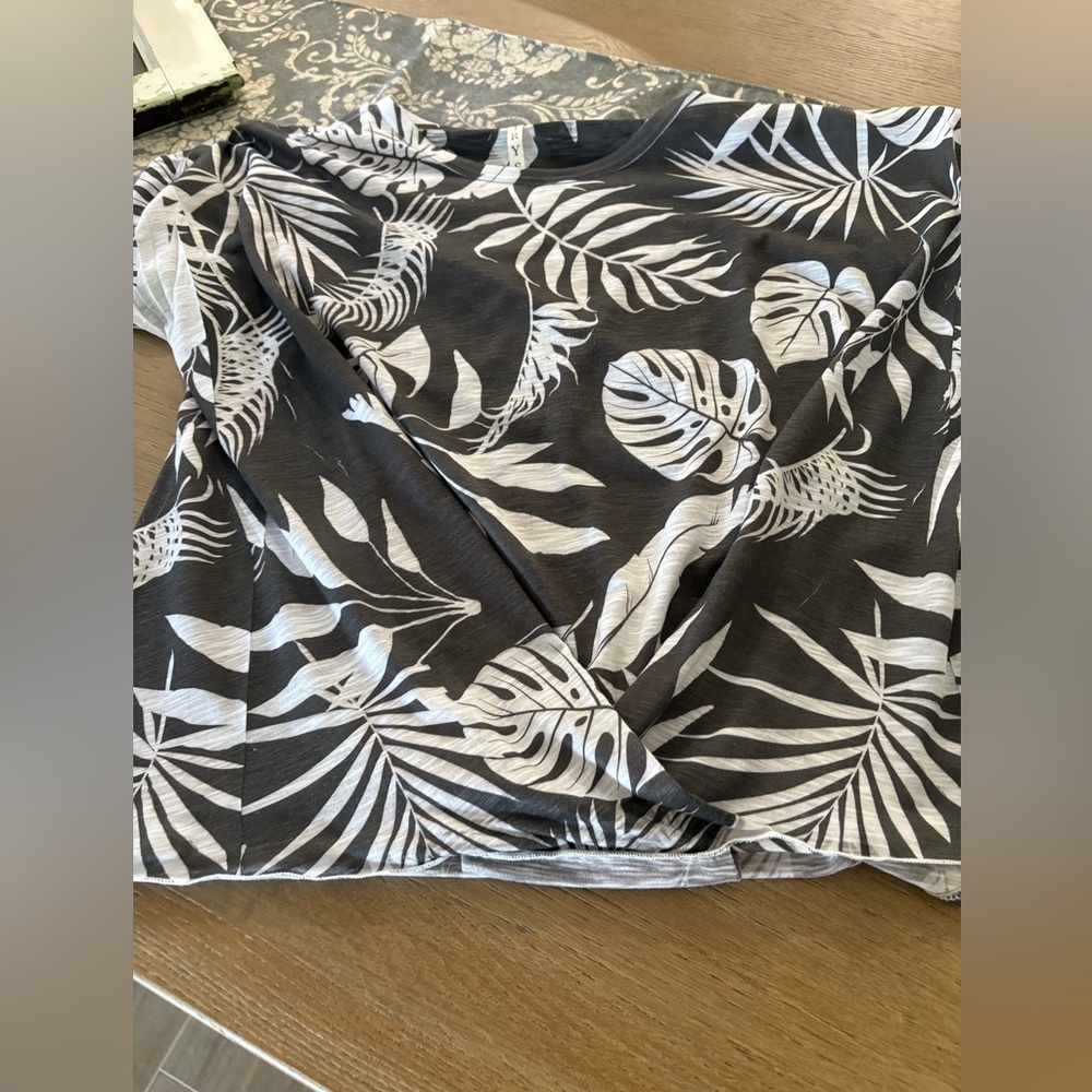 Women's Tropical Print Top - brown size XL from Tryst - Picture 8 of 8